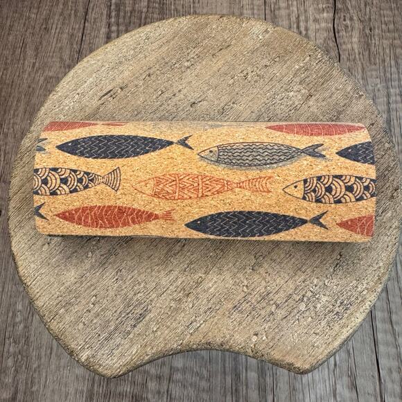 Cork Sunglasses Case Fish Hard Shell Brown Sunglasses Holder NEW FAST SHIP - Picture 1 of 3